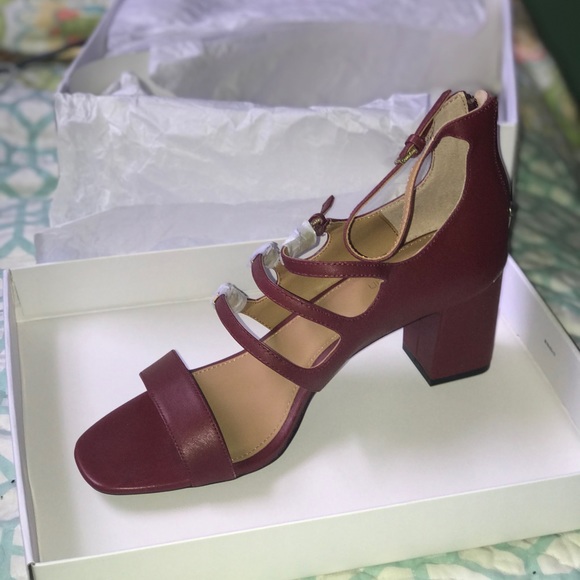 Calvin Klein Heels ( Size 7 Women ) - Picture 4 of 4